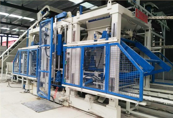 全自動(dòng)透水磚機(jī)設(shè)備