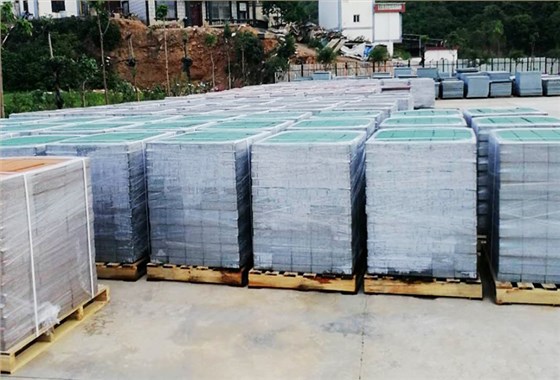 生態(tài)透水磚設備