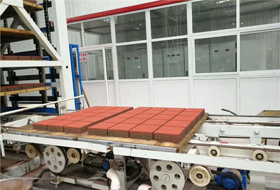 生態(tài)砌塊磚機(jī)