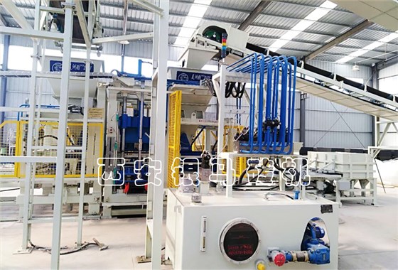 西安銀馬全自動(dòng)透水磚機(jī)：看得見的污染，看得見的環(huán)保！