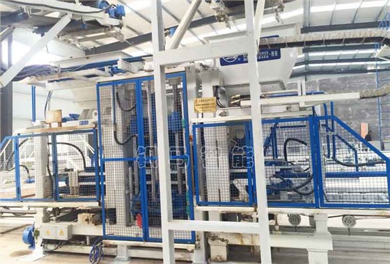 透水磚機生產(chǎn)透水磚原材料組成及配比技巧分享