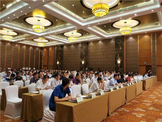 2019年中國(guó)磚瓦行業(yè)大會(huì)圓滿落幕，銀馬環(huán)保磚/石一體機(jī)備受矚目！