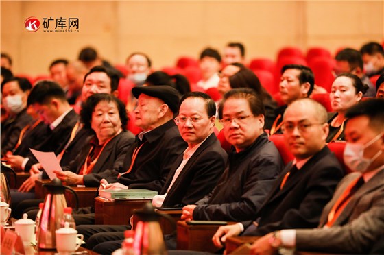 2021全國礦業(yè)采購與供應(yīng)商大會暨礦業(yè)新裝備新技術(shù)論壇在鄭州召開