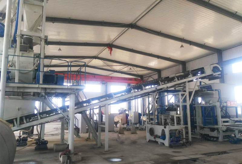 新型免燒磚設(shè)備備受行業(yè)專家青睞的原因 新型免燒磚設(shè)備備受行業(yè)專家青睞的原因