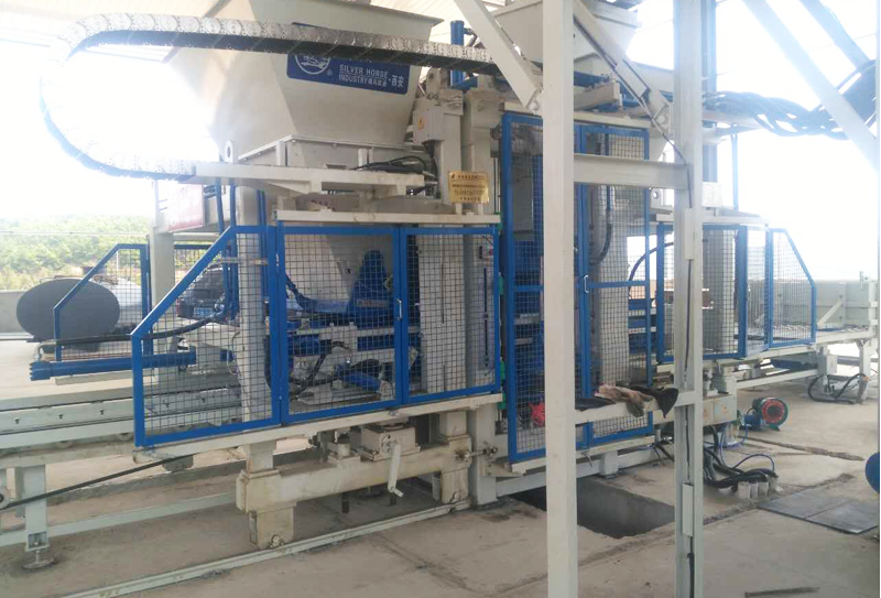 河道磚制磚機初次安裝需注意的問題 河道磚制磚機初次安裝需注意的問題