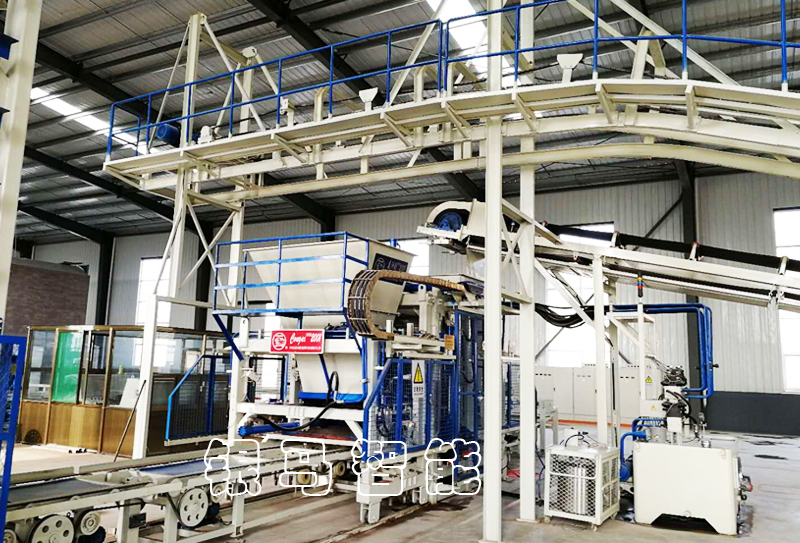 草坪磚生產(chǎn)機(jī)器:砌塊磚機(jī)不同型號(hào)設(shè)備的選購細(xì)節(jié) 草坪磚生產(chǎn)機(jī)器:砌塊磚機(jī)不同型號(hào)設(shè)備的選購細(xì)節(jié)