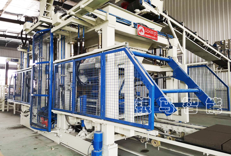 透水磚機(jī)液壓油高溫預(yù)防及閥門泄露原因！