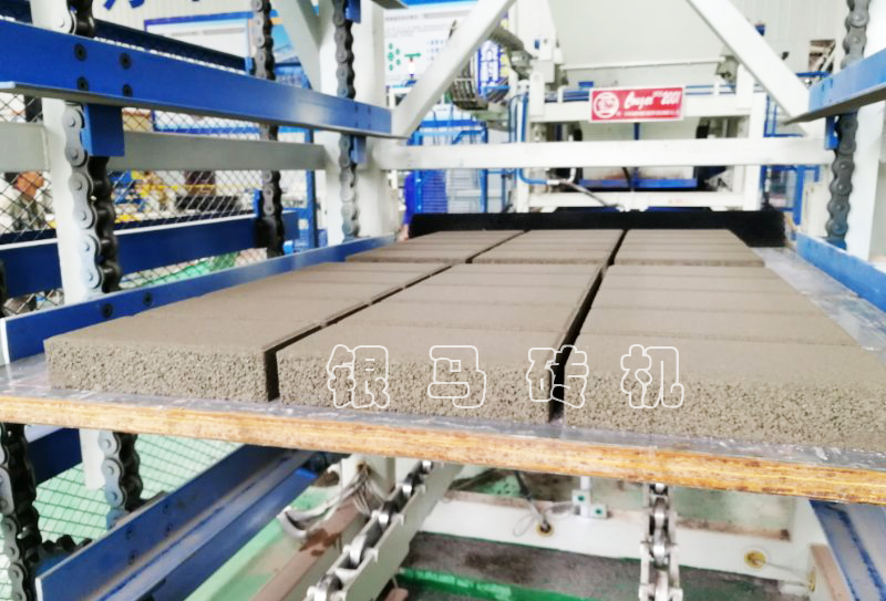 砌塊磚機(jī)：建筑垃圾透水磚生產(chǎn)線示范工廠電路故障快速判別！