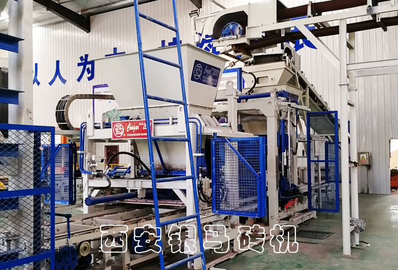 透水磚制磚機(jī)制品優(yōu)勢(shì)與發(fā)展前景 透水磚制磚機(jī)制品優(yōu)勢(shì)與發(fā)展前景