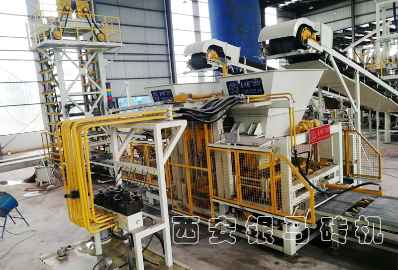 免燒磚全套設(shè)備：國家大力介導(dǎo)的環(huán)保型建材機(jī)械