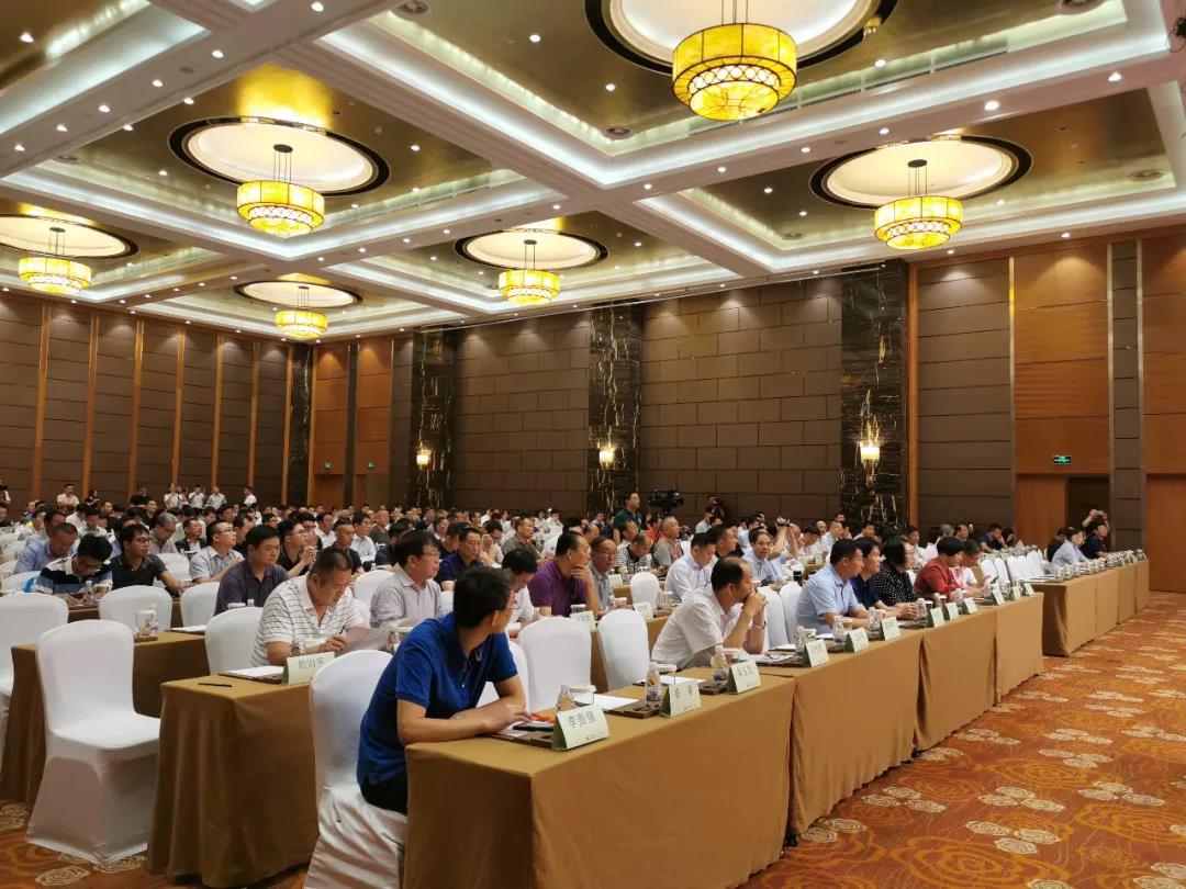 2019年中國磚瓦行業(yè)大會圓滿落幕，銀馬環(huán)保磚/石一體機備受矚目！